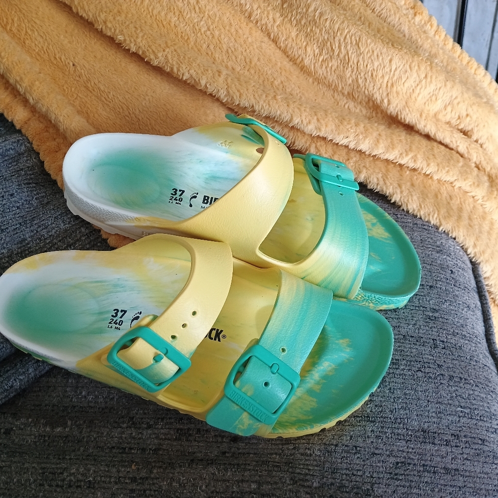 Like new Birkenstock sandals